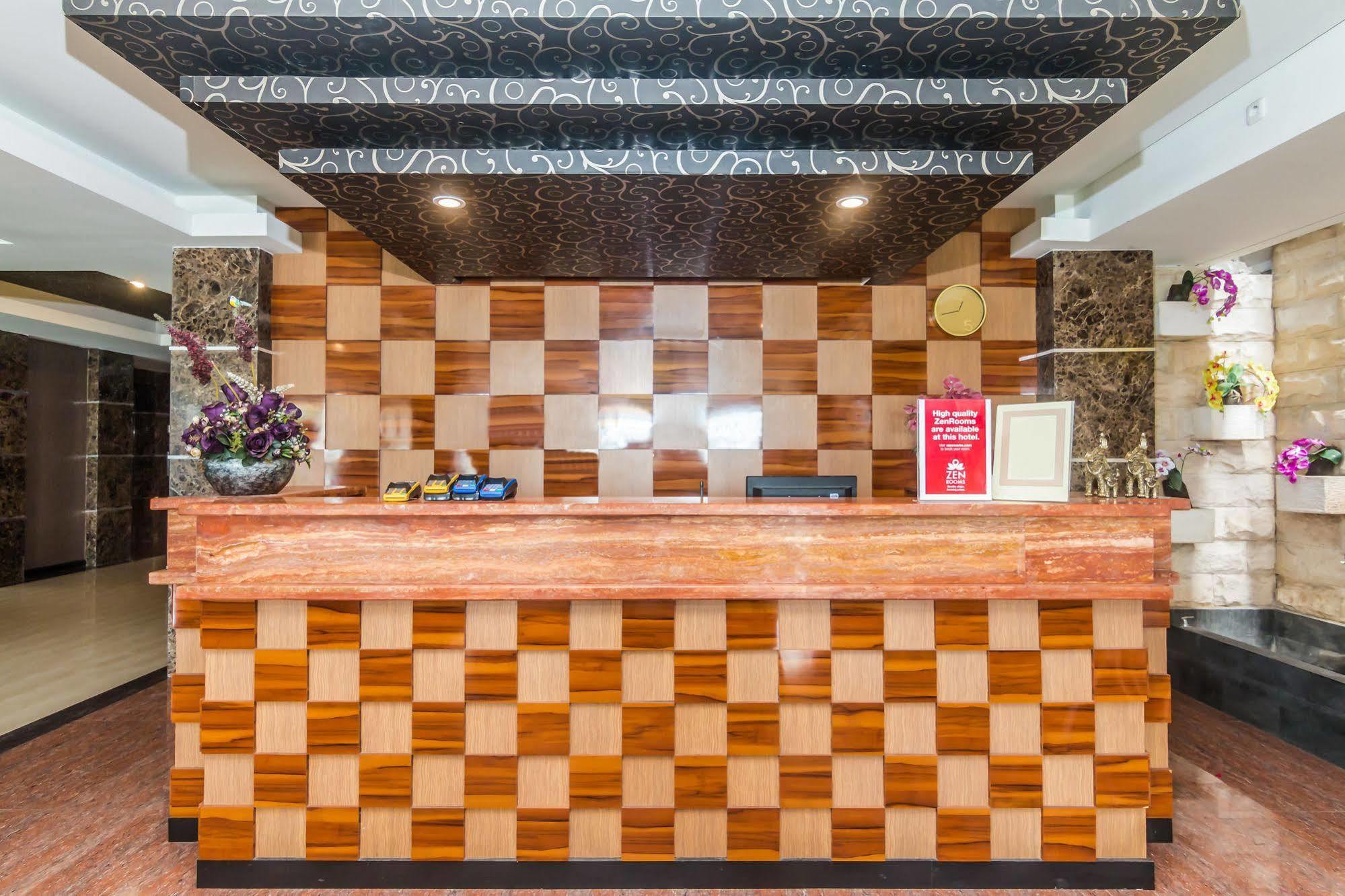 Zen Rooms Denpasar Marlboro Kültér fotó